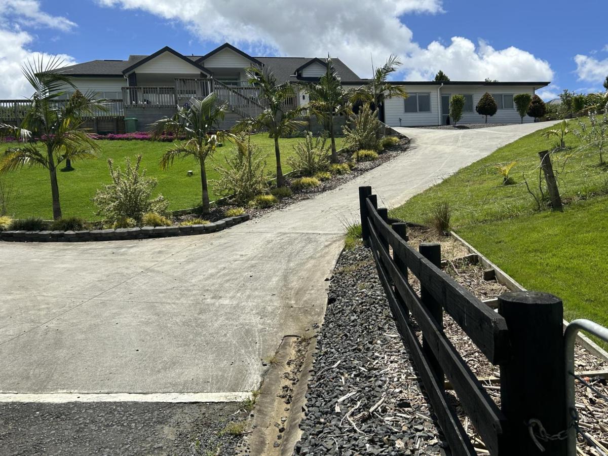 Cross Roads Apartment Pokeno Luaran gambar
